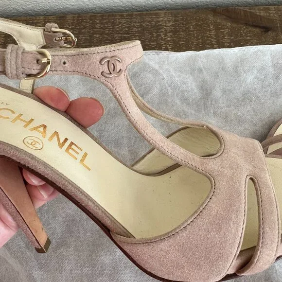 Chanel Suede Heels - Size 36 - Picture 5 of 11